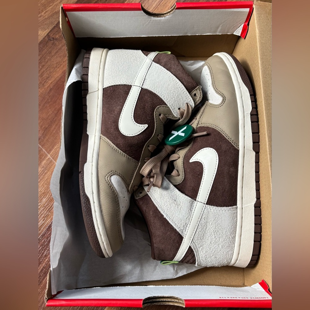 Nike Dunk High Retro - Picture 2 of 3